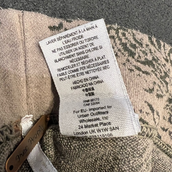 Free People Come As You Are Paisley Knit Sweater Leggings in Green/Moss - Picture 7 of 7